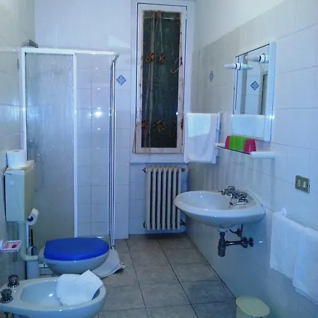 Ristorante Lavedo 2* לנו
